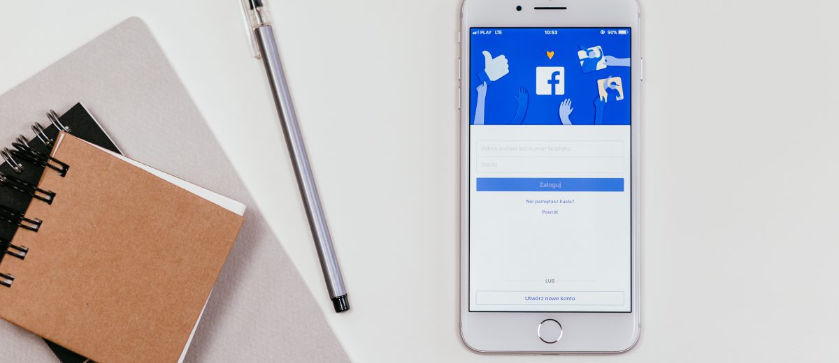 Guadagnare con Facebook: le professioni sui social media più richieste